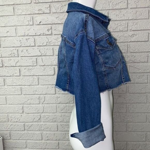 Wild Fable Cropped Denim Jacket Size XS - Picture 3 of 8